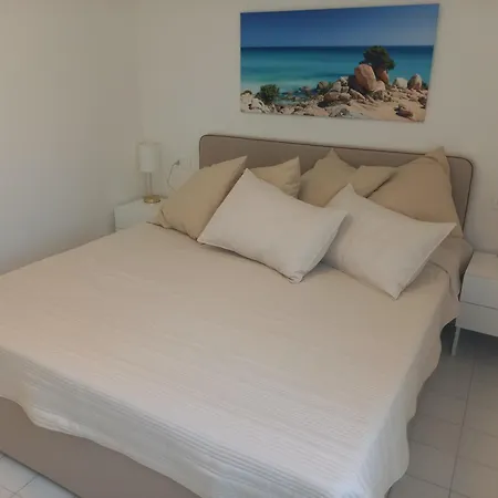 Traumhafte Mit Garten Und Parkplatz Zu Vermieten! Vacanze Da Sogno A Con Giardino E Parcheggio In Affitto! *