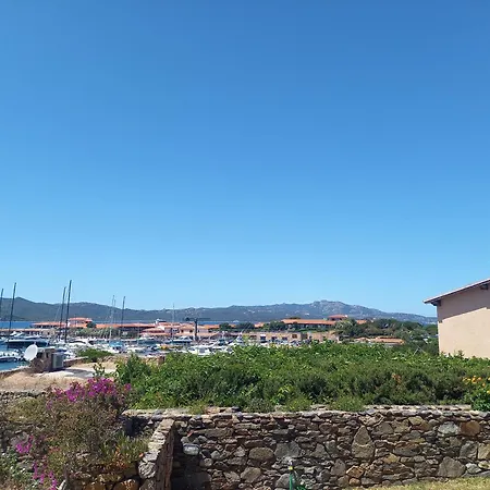 Traumhafte Mit Garten Und Parkplatz Zu Vermieten! Vacanze Da Sogno A Con Giardino E Parcheggio In Affitto!